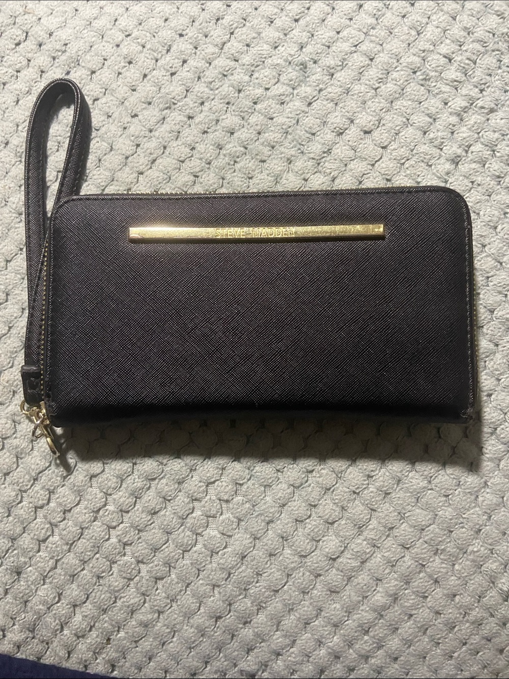 Steve Madden Wristlet